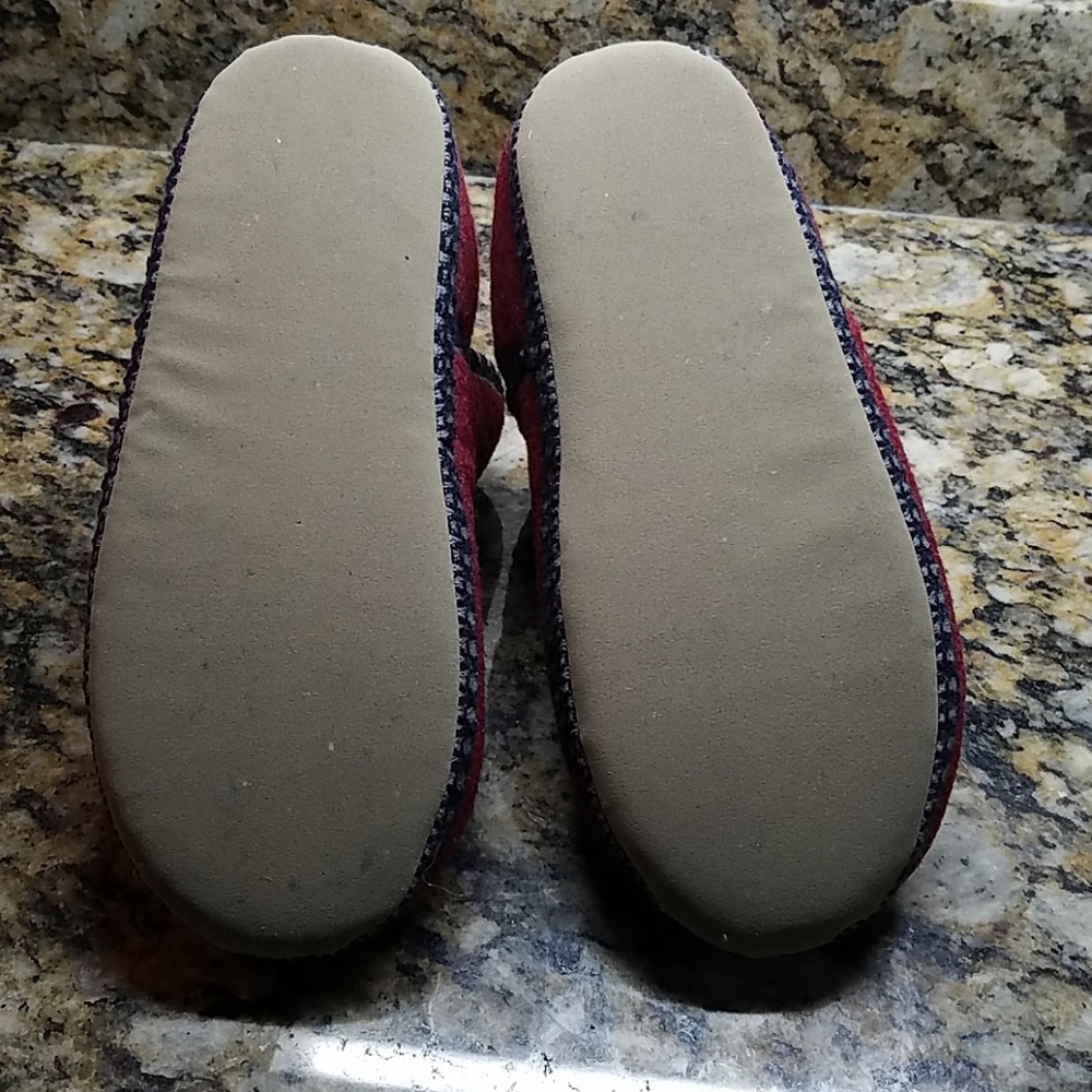 Slippers - Picture 4 of 4